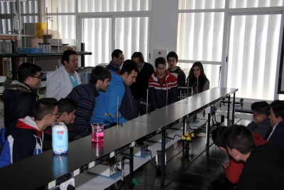 Visita a uno de los laboratorios