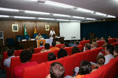 Obesidad, diabetes y fertilidad temas centrales del Curso sobre Endocrinologa Molecular y Celular, iniciado esta tarde en Medicina.