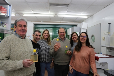 De izquierda a derecha, los investigadores José Manuel García, Antonio Lozano, Mª del Carmen Muñoz, Jesús Díez, Guadalupe Gómez y Yésica Melero